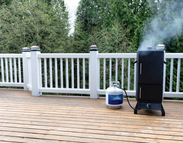 The Ultimate Guide to Choosing the Right BBQ Smoker for Your Needs